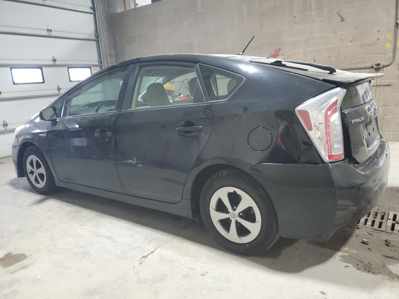 VIN JTDKN3DU7D5575181 2013 TOYOTA PRIUS no.2