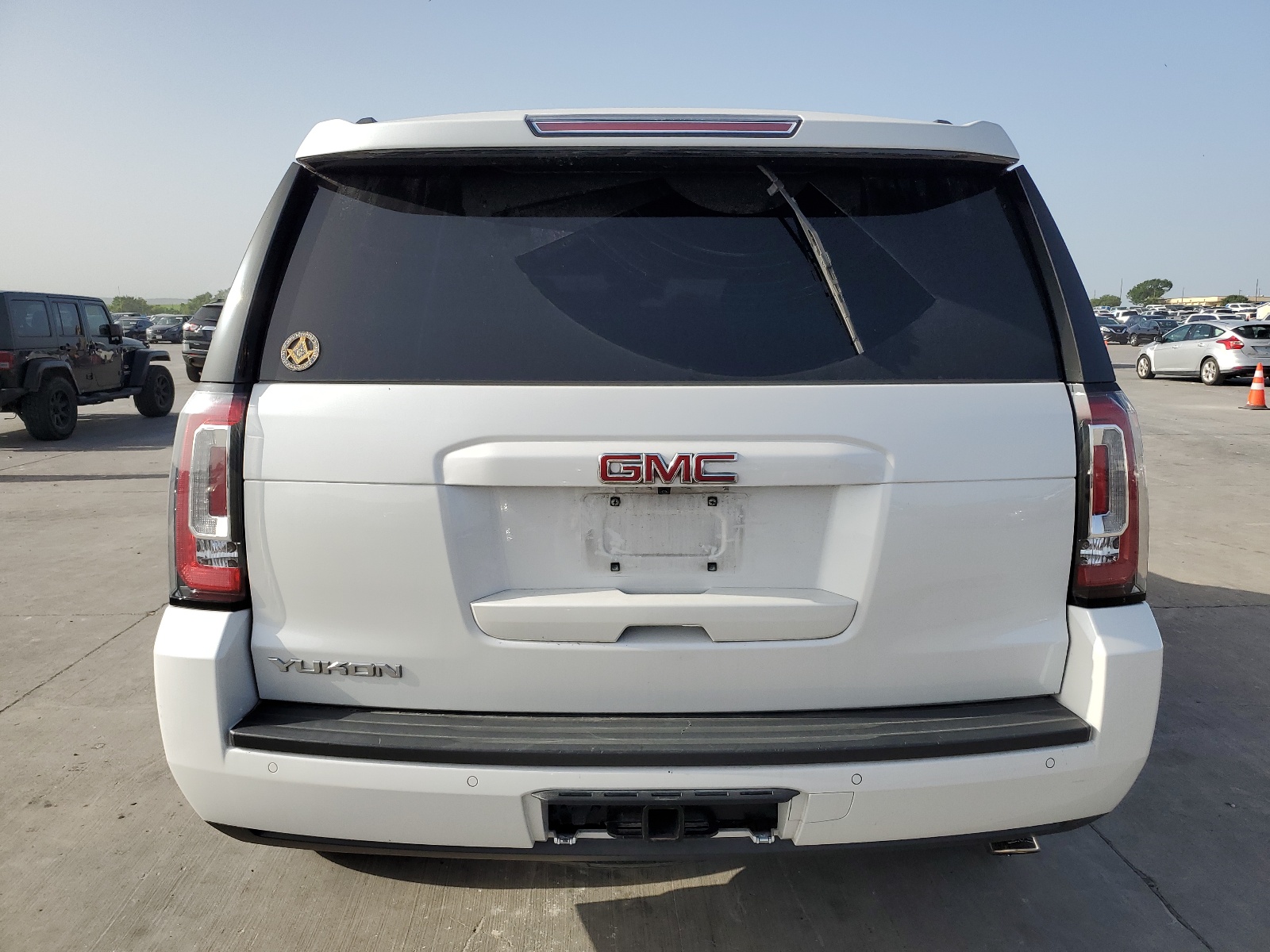 2016 GMC Yukon Slt vin: 1GKS1BKC8GR233210