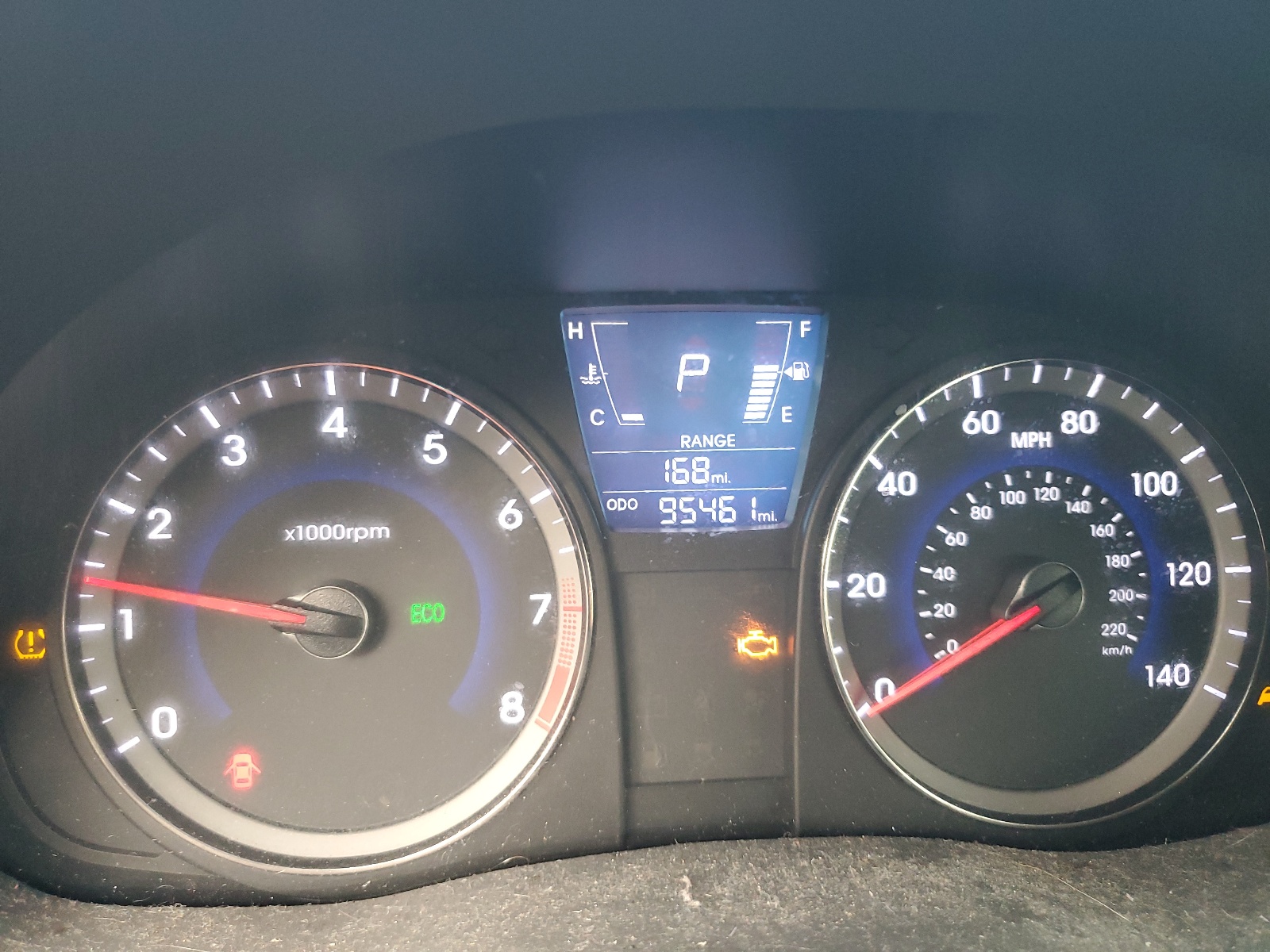 KMHCU4AE9EU736174 2014 Hyundai Accent Gls