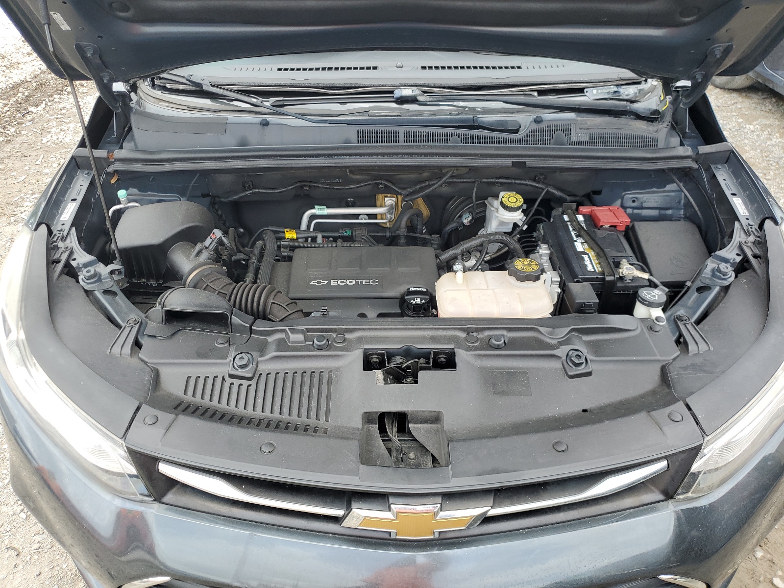 KL7CJLSB1JB564981 2018 Chevrolet Trax 1Lt