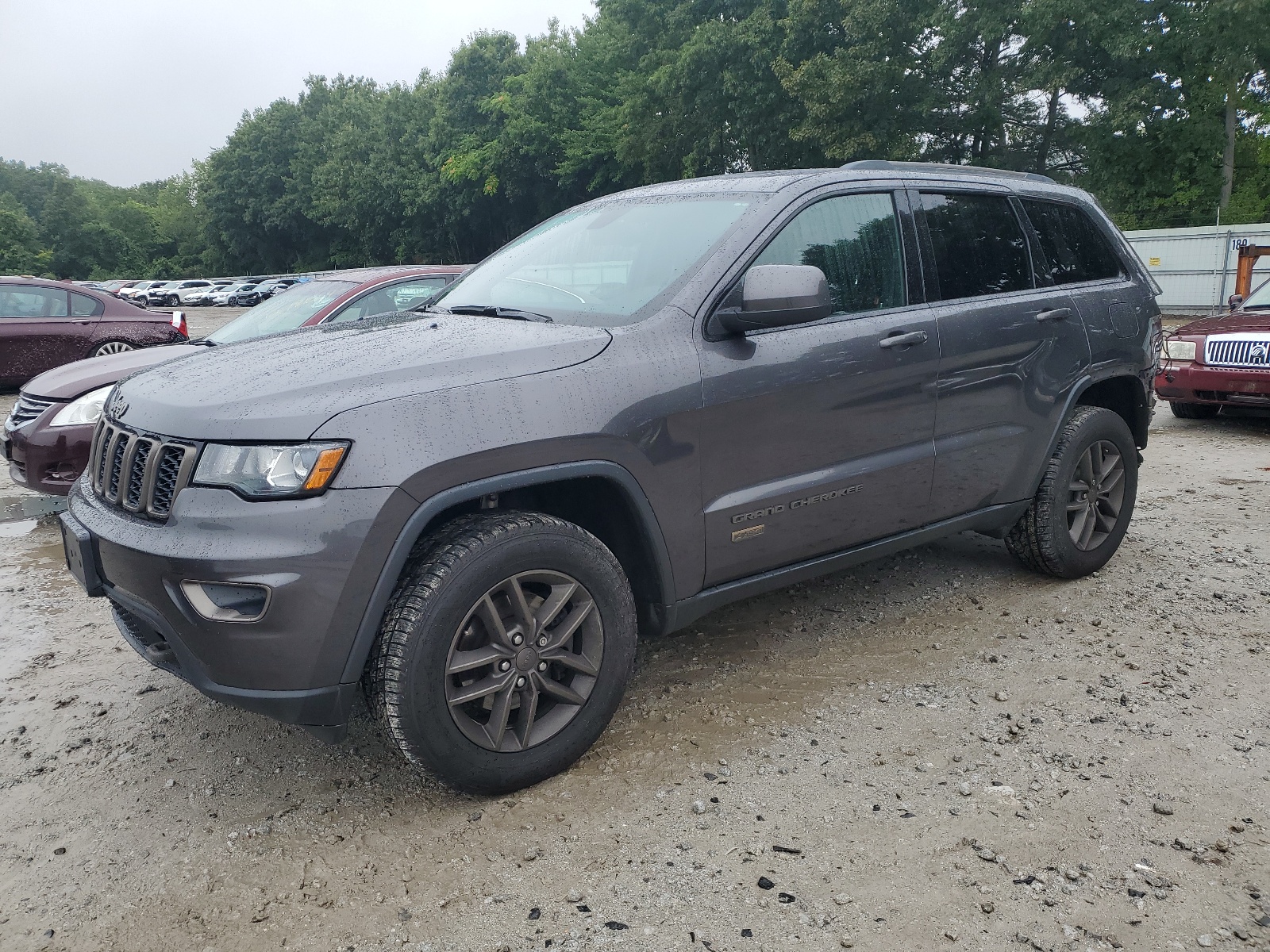 1C4RJFAG8GC470109 2016 Jeep Grand Cherokee Laredo