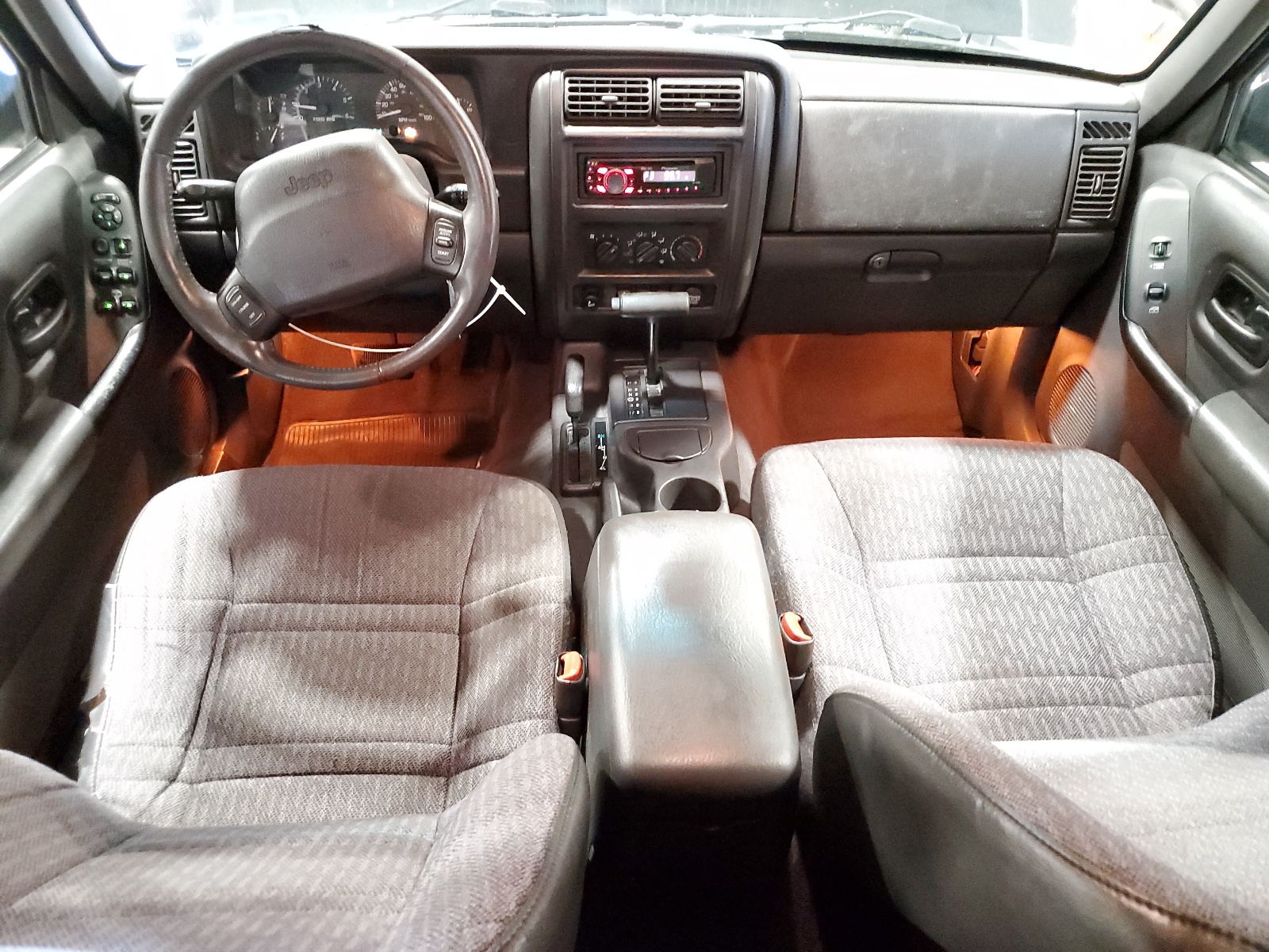 1J4FF48S0YL107513 2000 Jeep Cherokee Sport