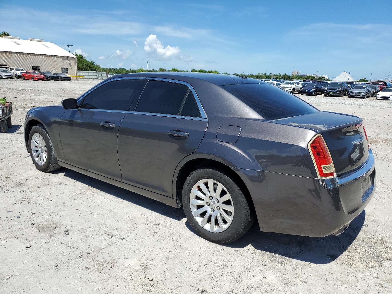 2013 Chrysler 300 vin: 2C3CCAAG0DH627017