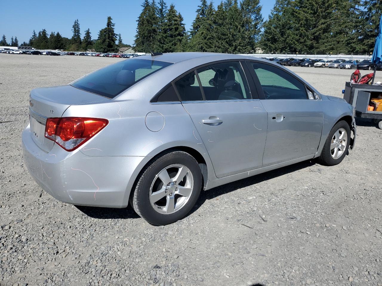 2013 Chevrolet Cruze - Image 3
