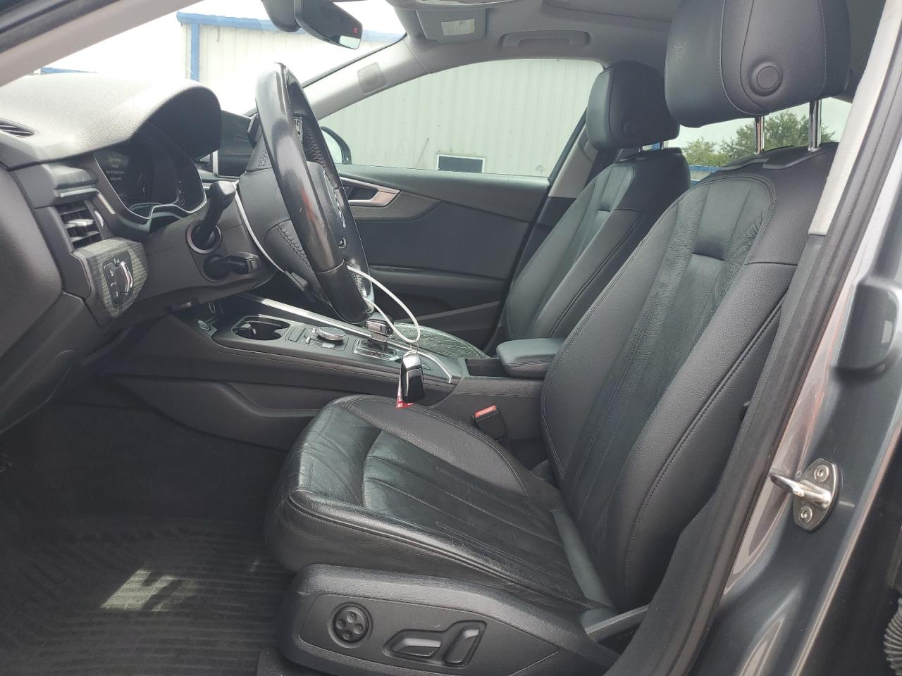 2017 Audi A4 Premium Plus VIN: WAUENAF43HN031942 Lot: 65766584