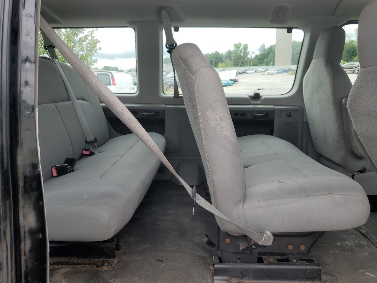 2011 Ford Econoline E350 Super Duty Wagon VIN: 1FBNE3BL6BDA01749 Lot: 65944014