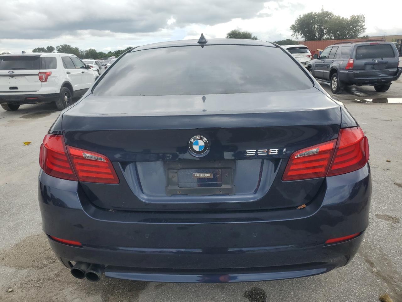 2012 BMW 528 Xi VIN: WBAXH5C53CDW11047 Lot: 68675134