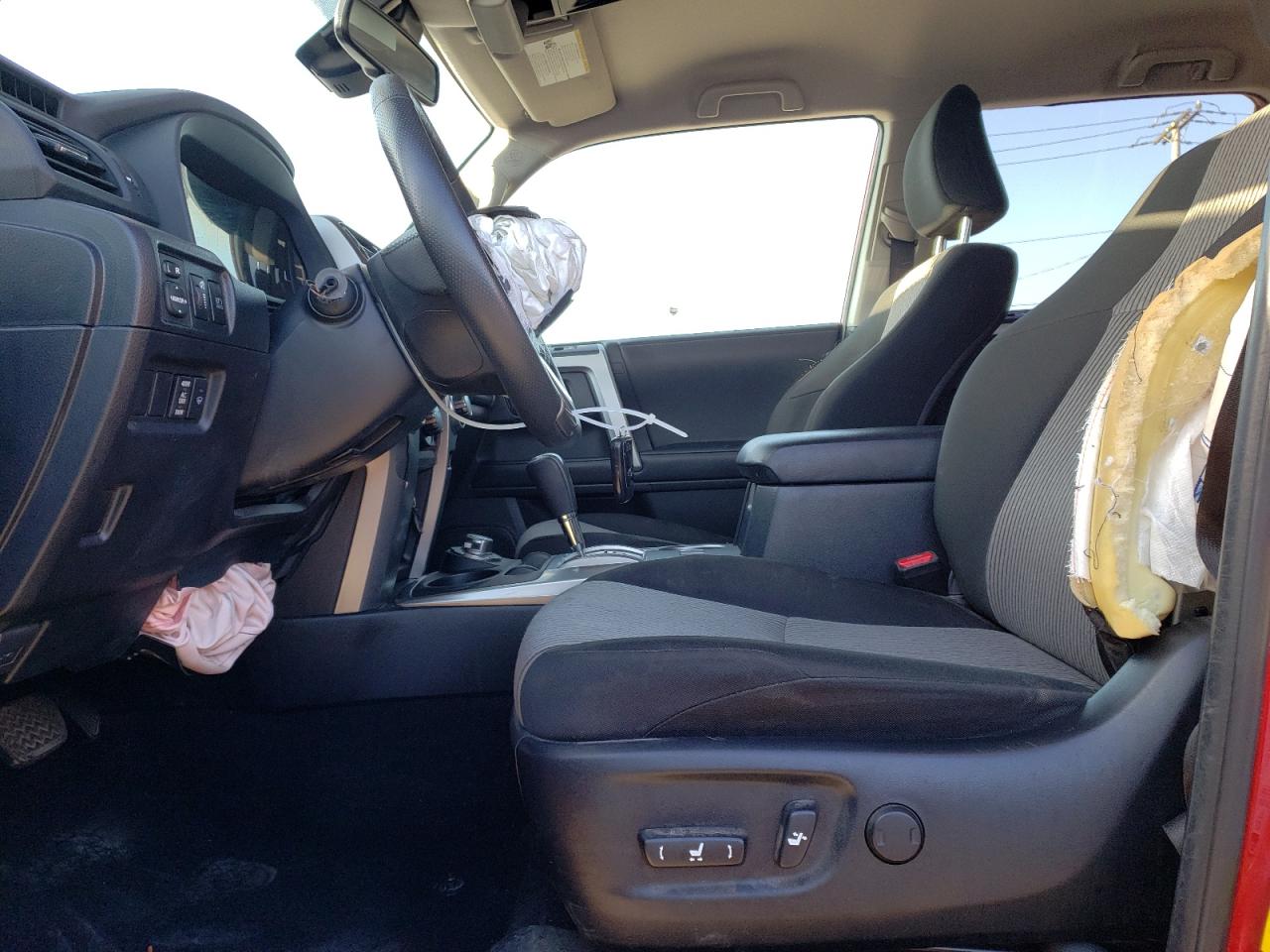 2022 Toyota 4Runner Sr5/Sr5 Premium VIN: JTEMU5JR9N6052873 Lot: 69047244