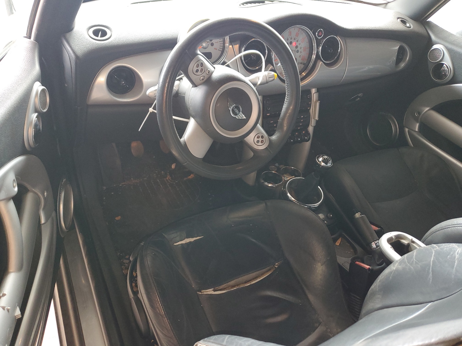 WMWRF33548TF67952 2008 Mini Cooper