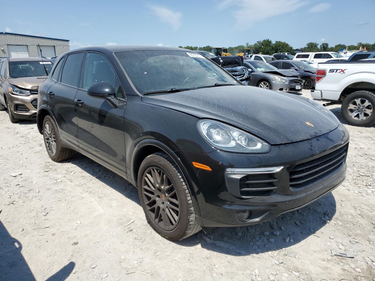 WP1AA2A24JKA02545 2018 Porsche Cayenne