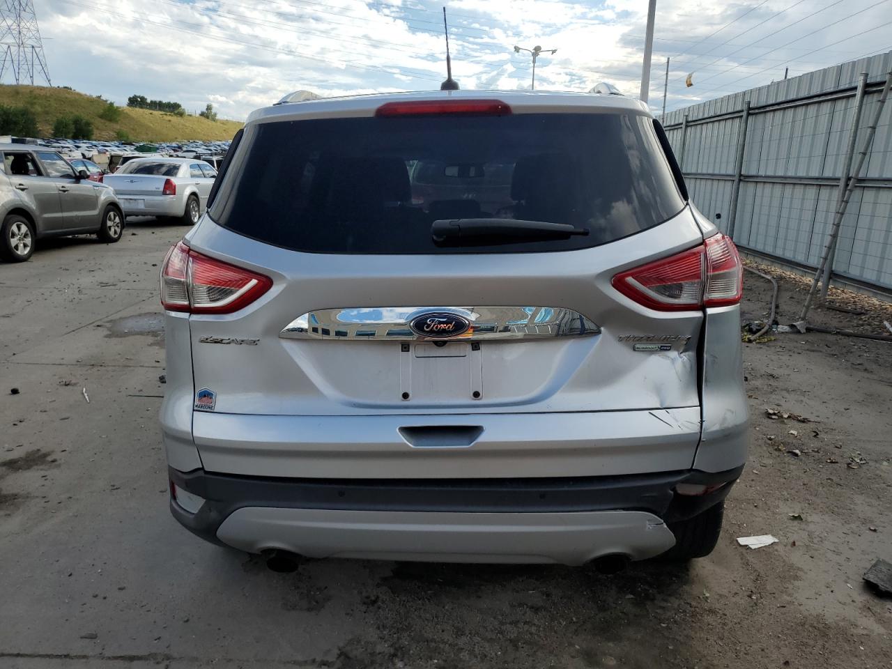 1FMCU9J98GUB01238 2016 Ford Escape Titanium