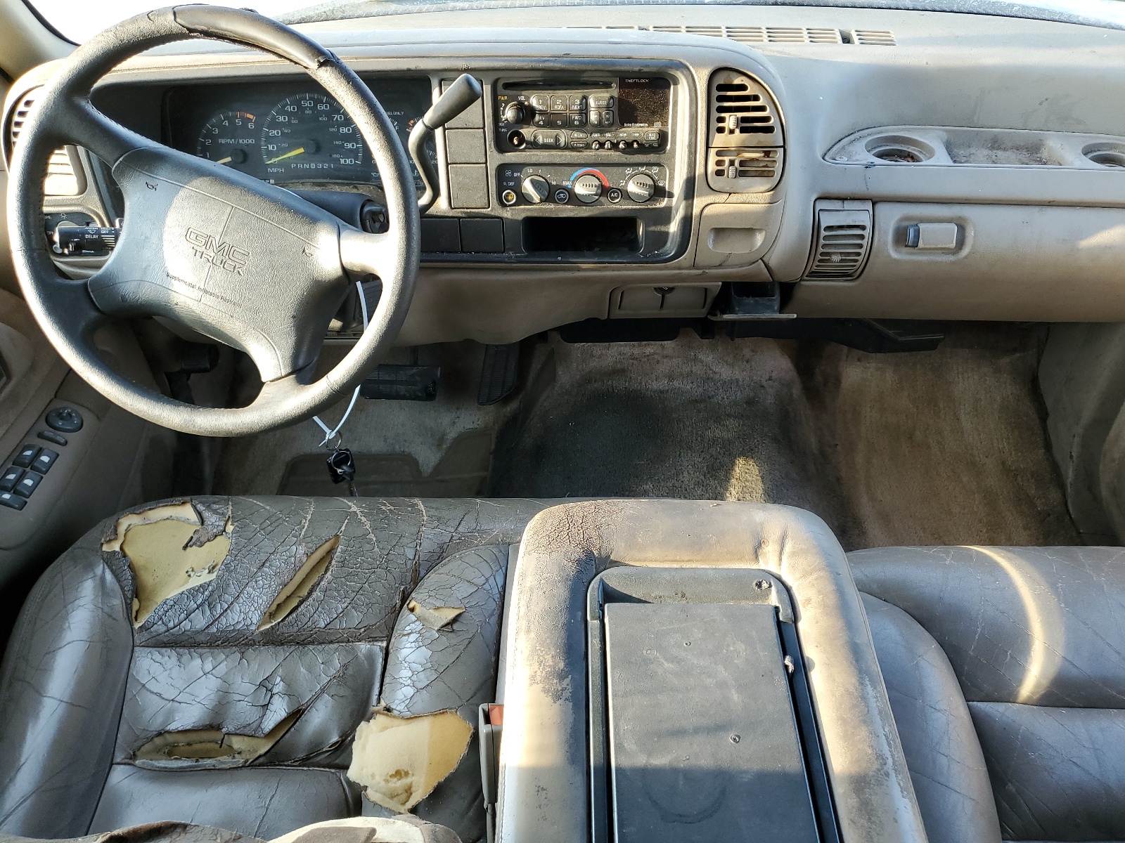 3GKEC16R2TG507365 1996 GMC Suburban C1500