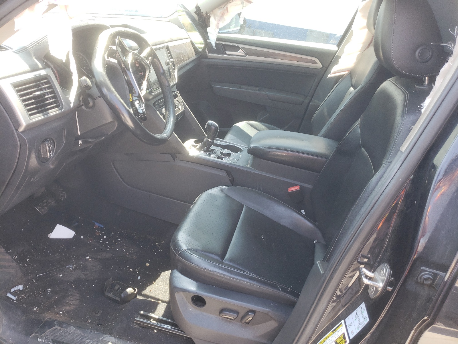 1V2LR2CA0JC523245 2018 Volkswagen Atlas Se