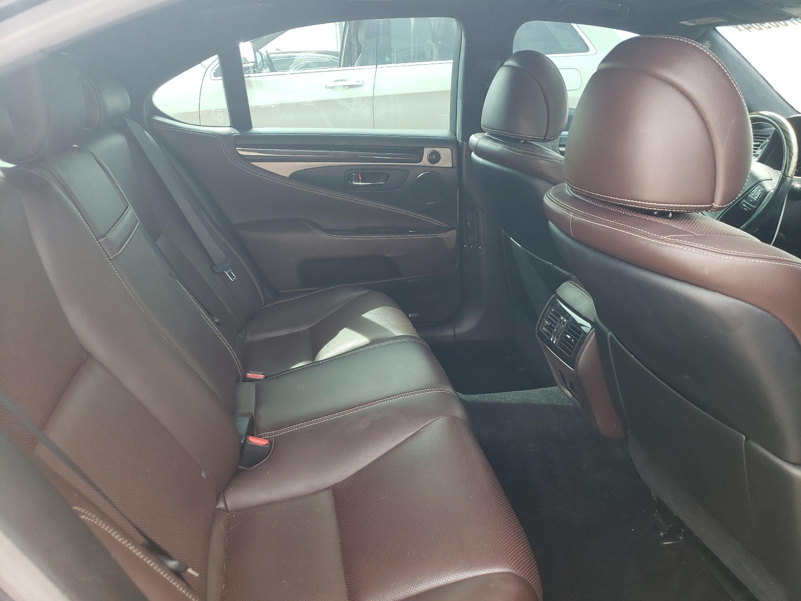 JTHCL5EF6H5028428 2017 Lexus Ls 460