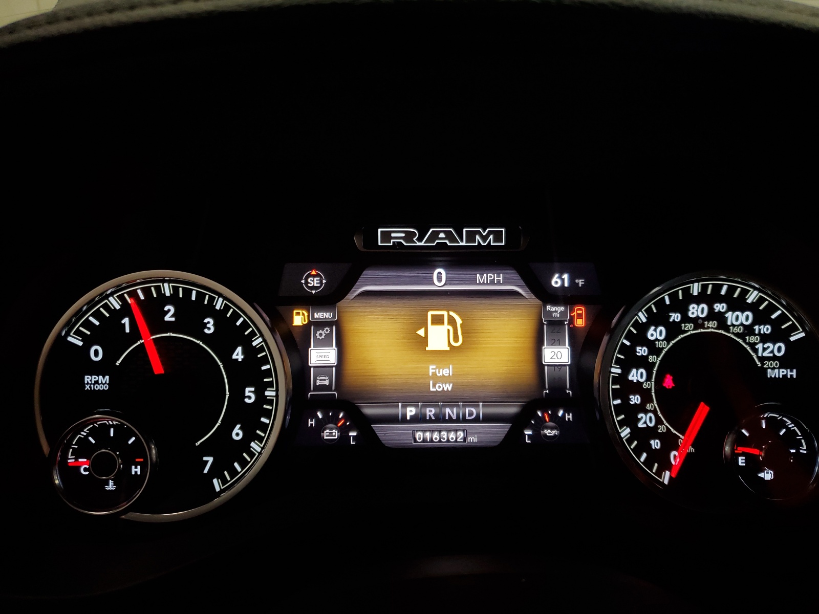 1C6RREJT5RN220874 2024 Ram 1500 Laramie