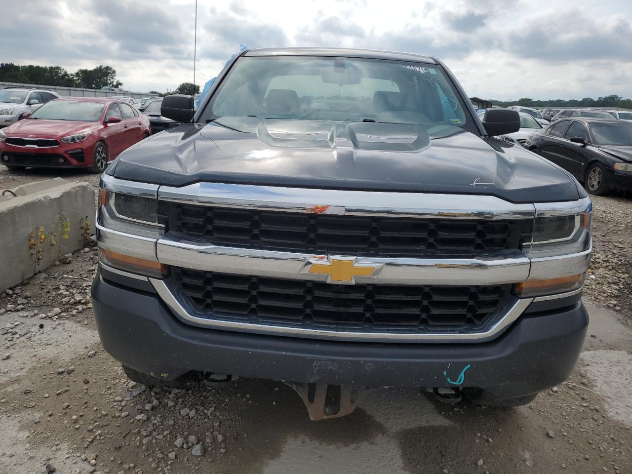 3GCUKNEH8JG125963 2018 Chevrolet Silverado K1500