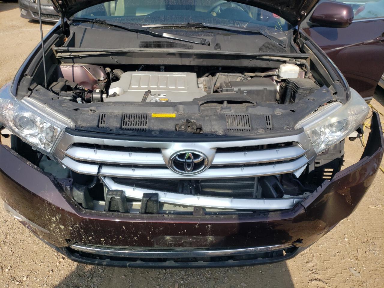 5TDZK3EHXDS126371 2013 Toyota Highlander Base