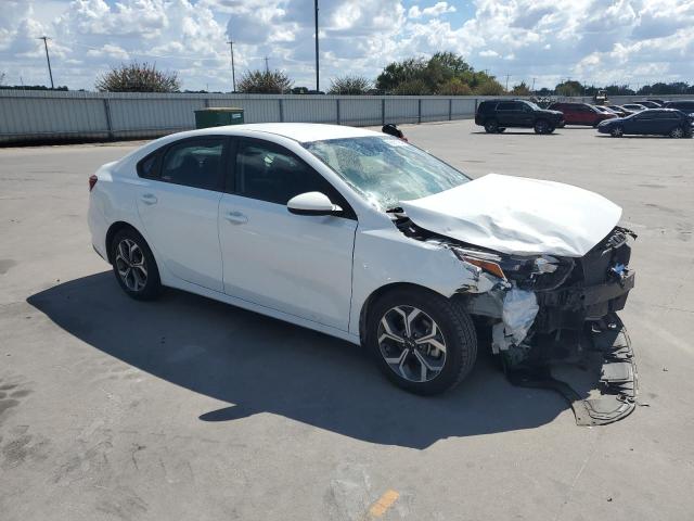 3KPF24AD2ME348862 Kia Forte FE 4