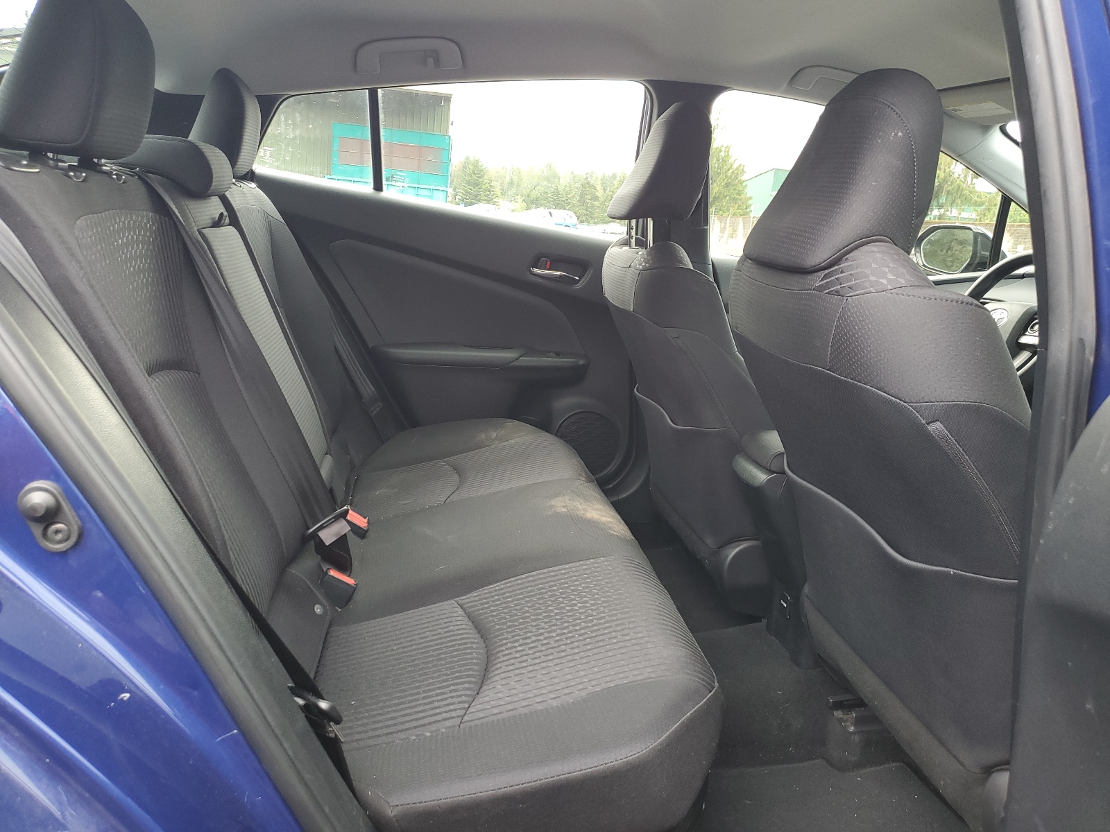 JTDKBRFU9H3052027 2017 Toyota Prius