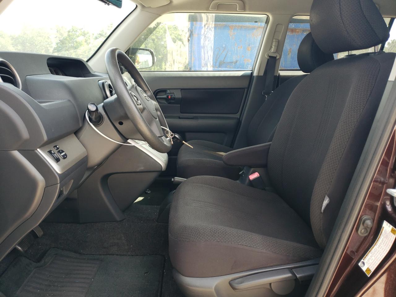 2008 Scion tC - Image 7