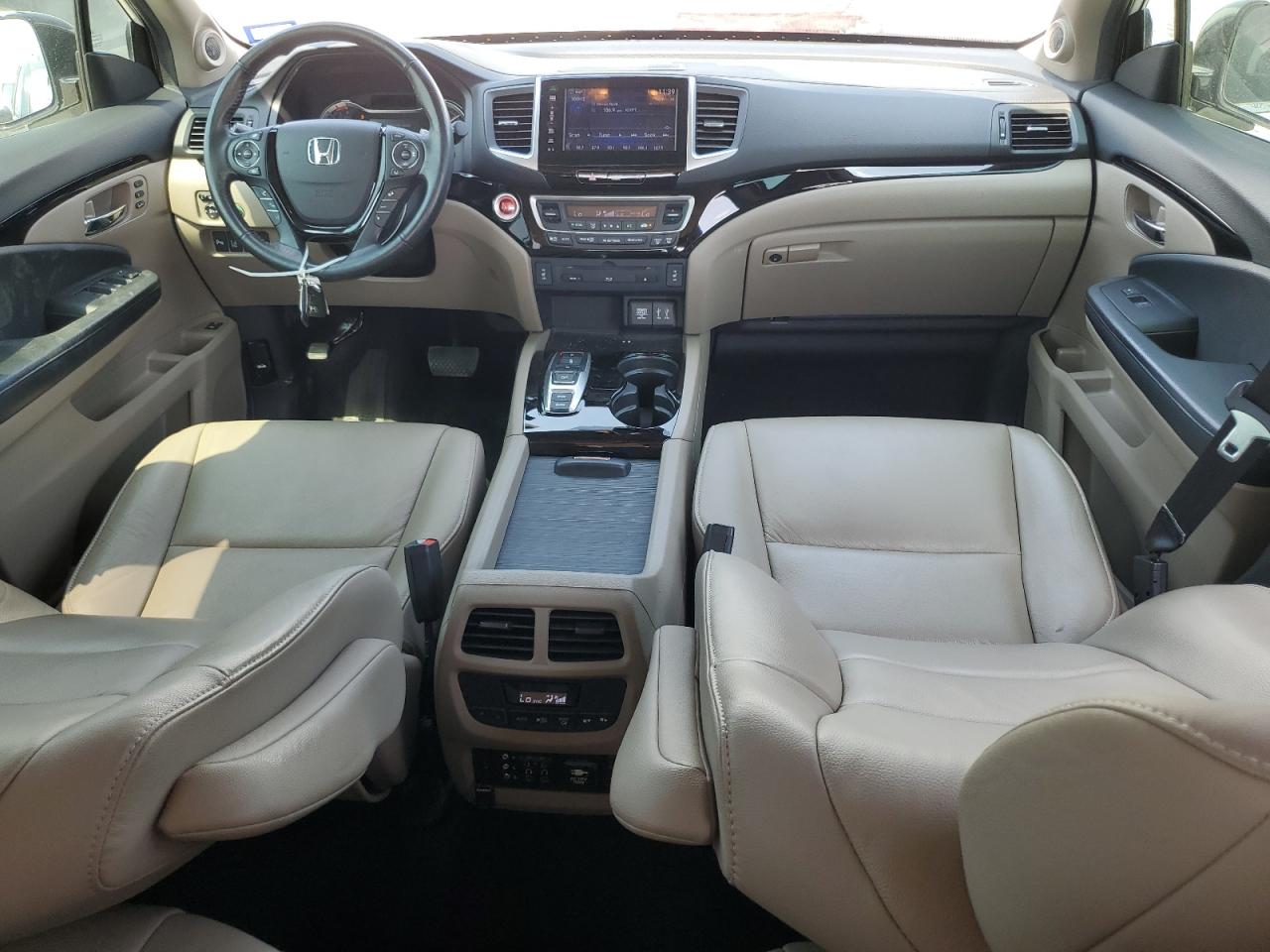 2016 Honda Pilot Touring VIN: 5FNYF5H93GB018960 Lot: 66732784