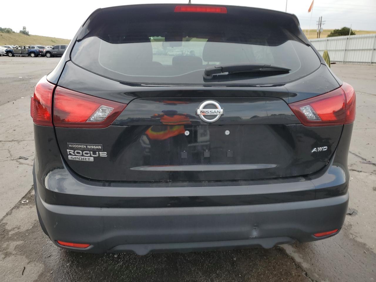 JN1BJ1CR7KW332476 2019 Nissan Rogue Sport S