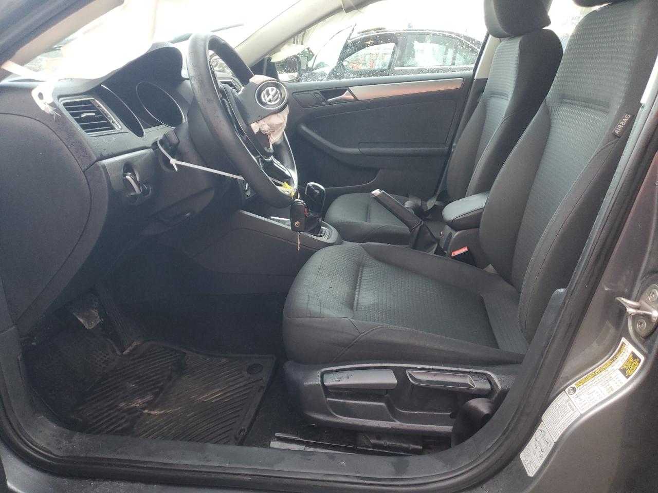 2015 Volkswagen Jetta - Image 7