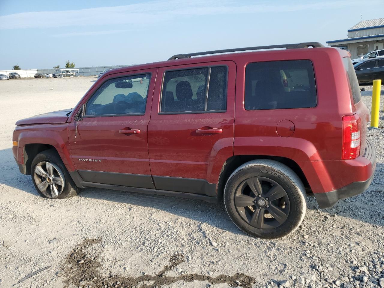 2014 Jeep Liberty (Patriot) - Image 2