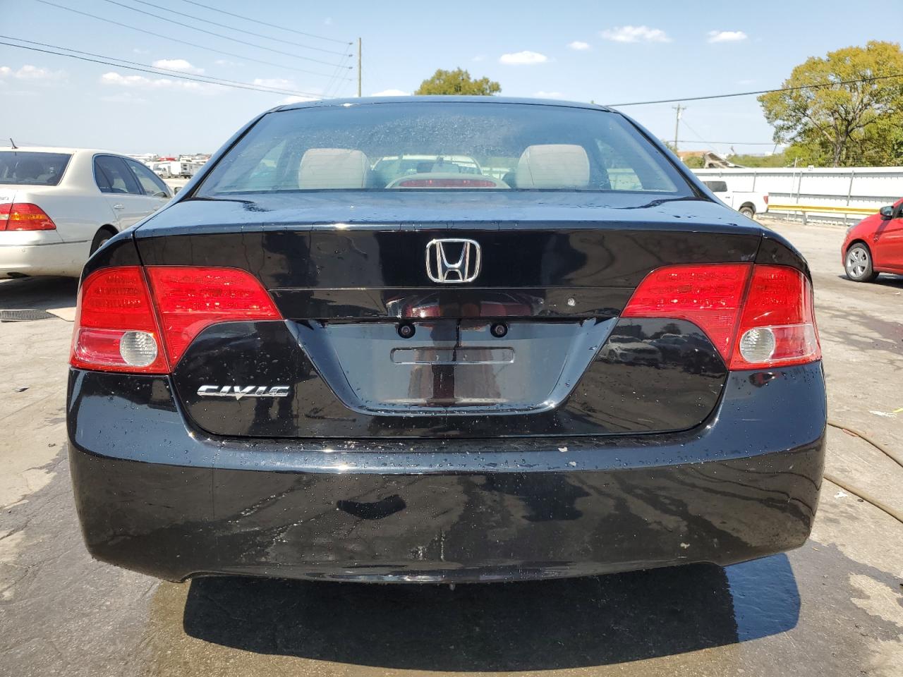 2008 Honda Civic Lx VIN: 1HGFA16528L005521 Lot: 68819634