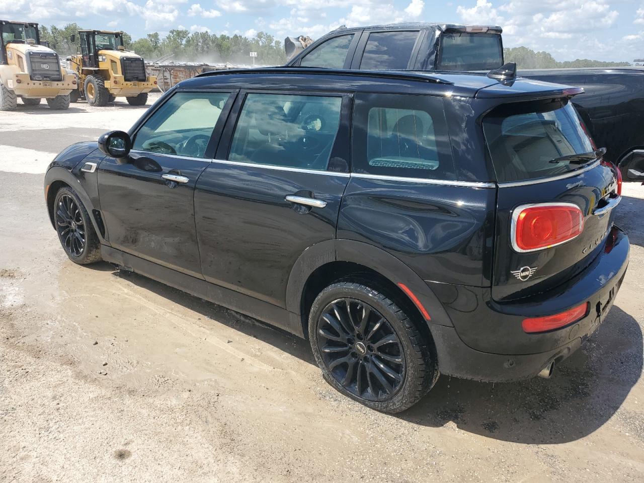 WMWLN5C51K2E34891 2019 Mini Cooper Clubman