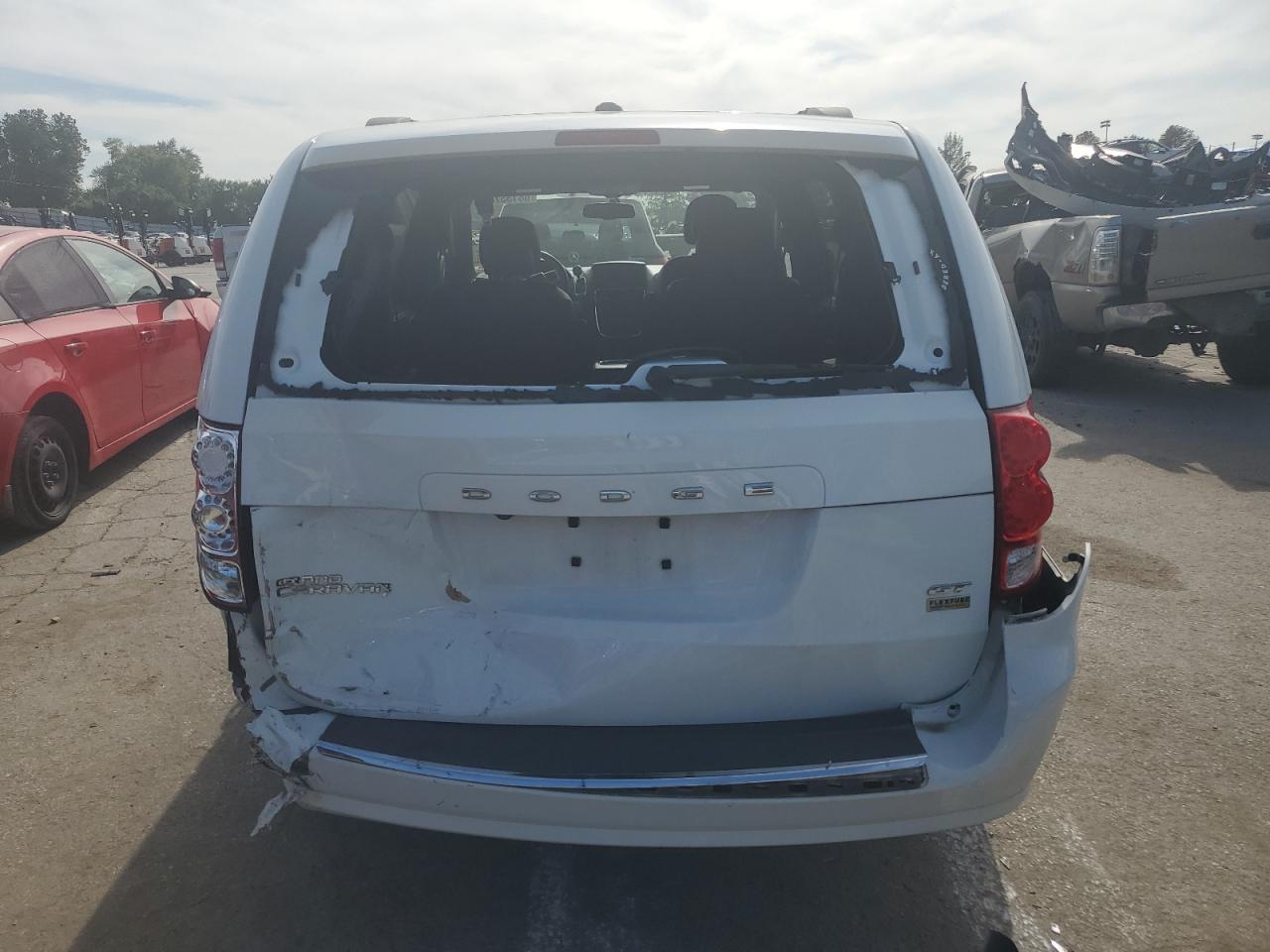 2C4RDGEG6HR694205 2017 Dodge Grand Caravan Gt