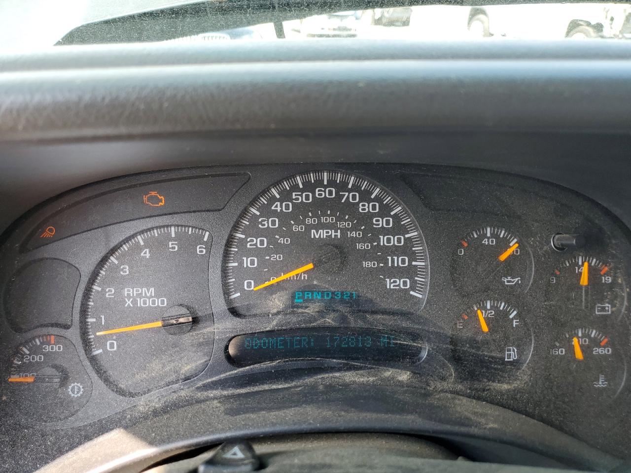 2005 Chevrolet Silverado - Image 9