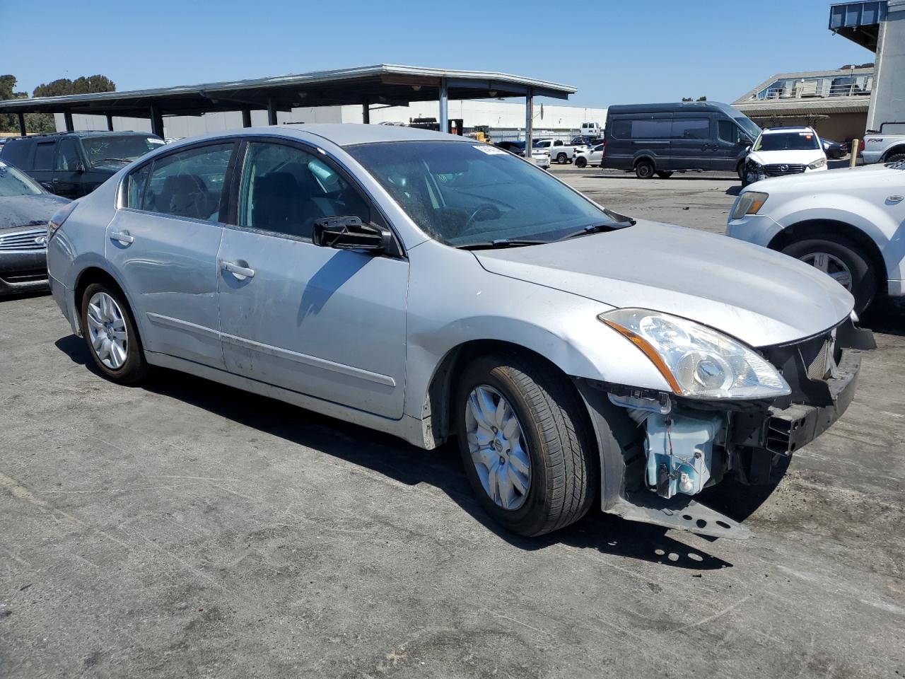 2012 Nissan Altima - Image 4