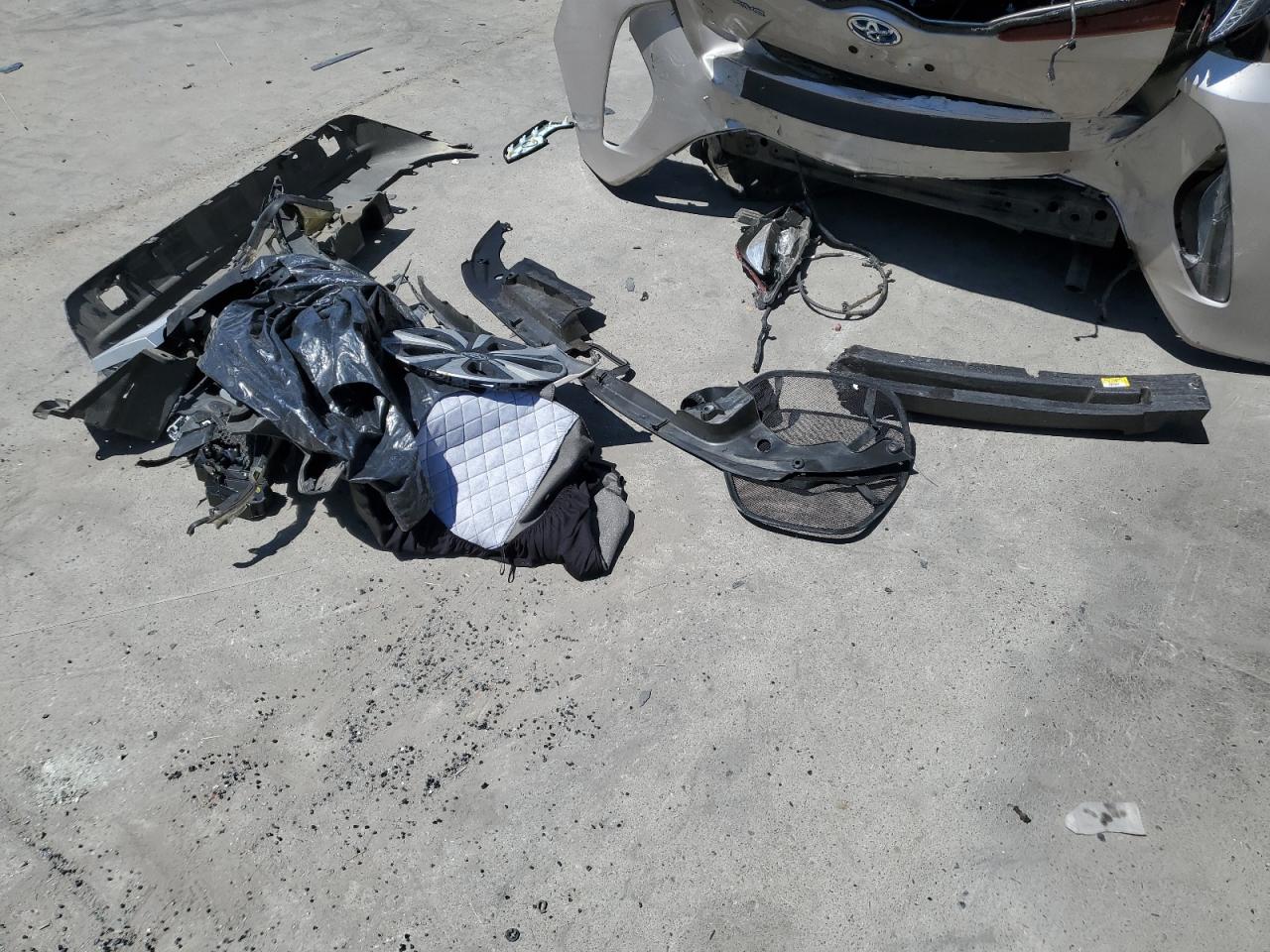 2018 Toyota Prius Prime VIN: JTDKARFPXJ3091017 Lot: 66387844