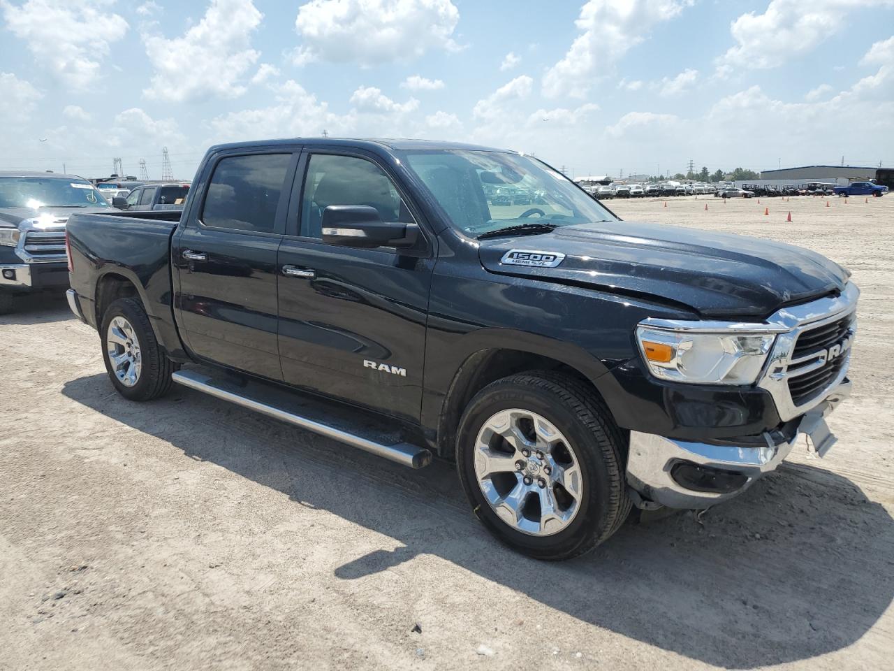 2020 RAM 1500 - Image 4