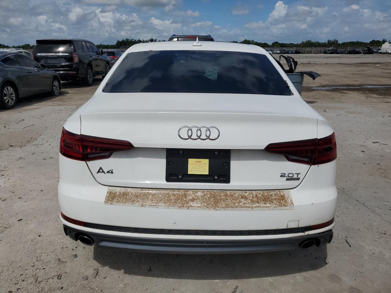 WAUKMAF49JA118117 2018 Audi A4 Premium