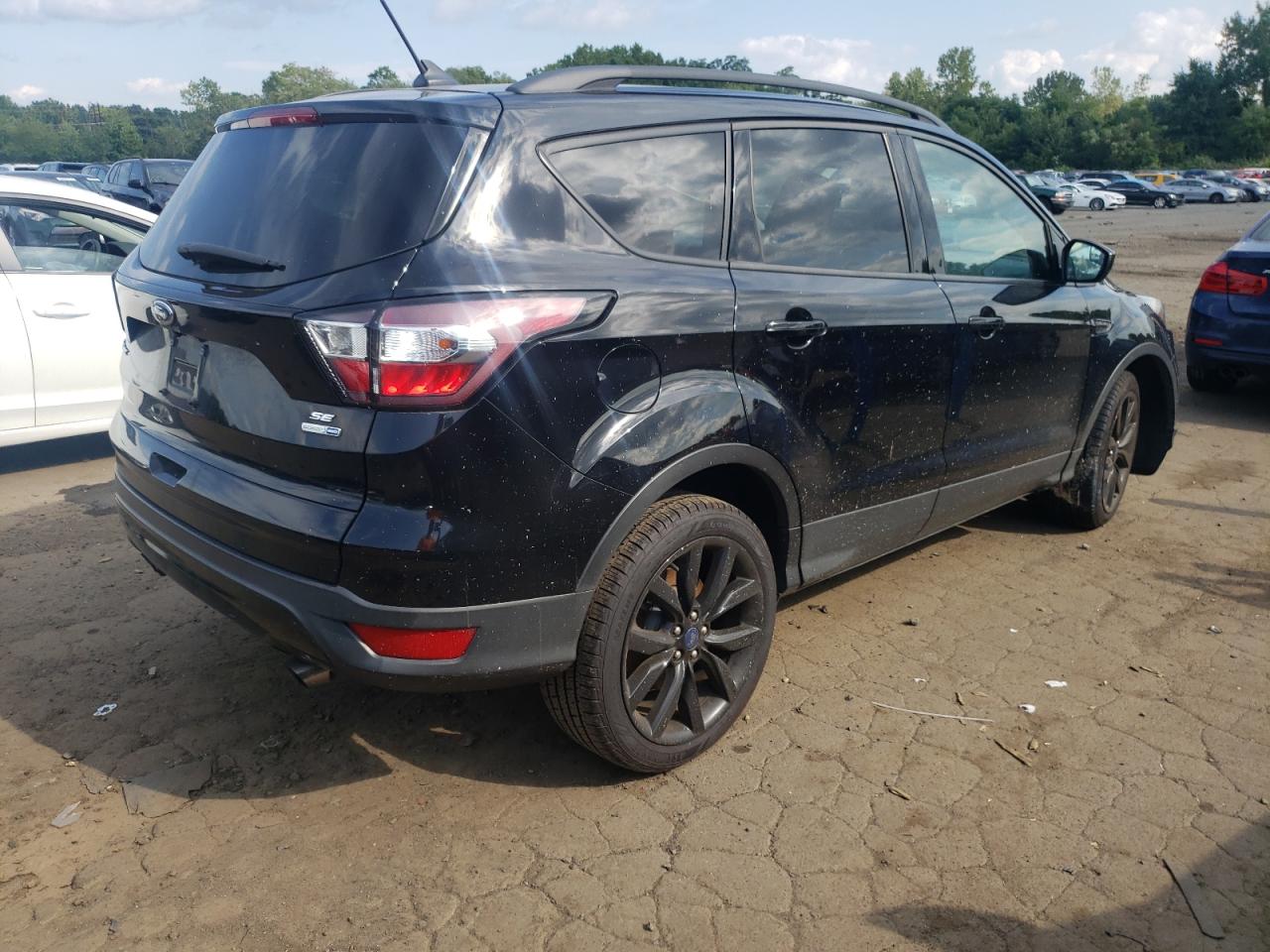 2018 Ford Escape Se VIN: 1FMCU9GDXJUA93520 Lot: 69417214