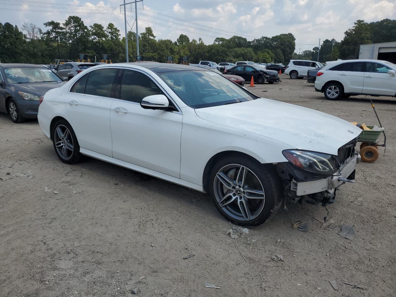 WDDZF4KBXKA556380 2019 Mercedes-Benz E 300 4Matic