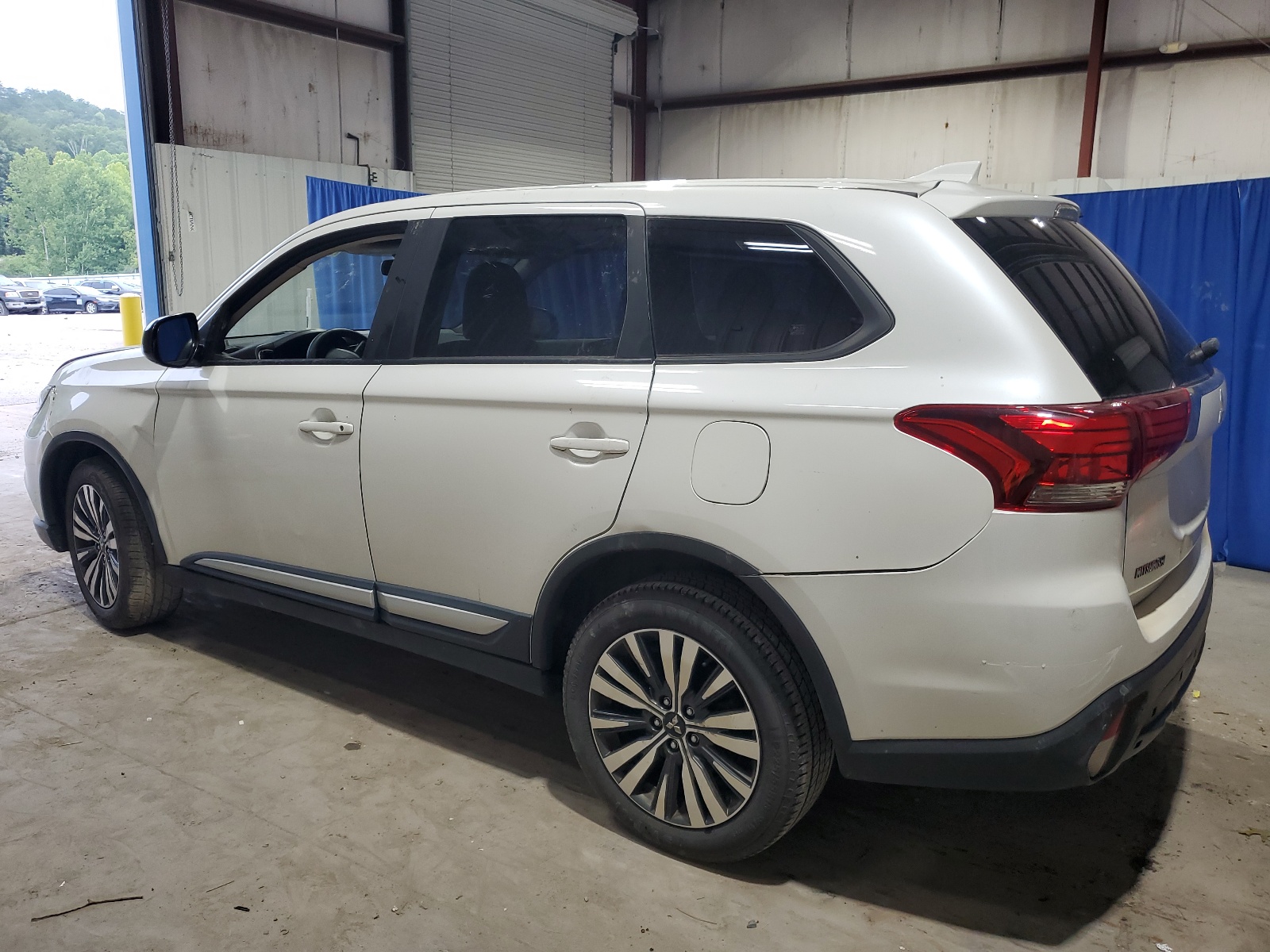 2019 Mitsubishi Outlander Se vin: JA4AZ3A35KZ004767