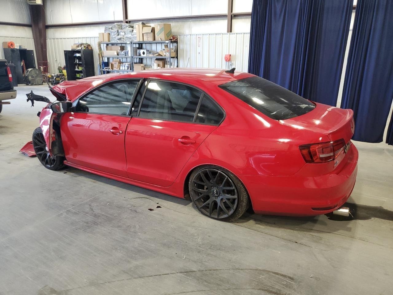2015 Volkswagen Jetta - Image 2