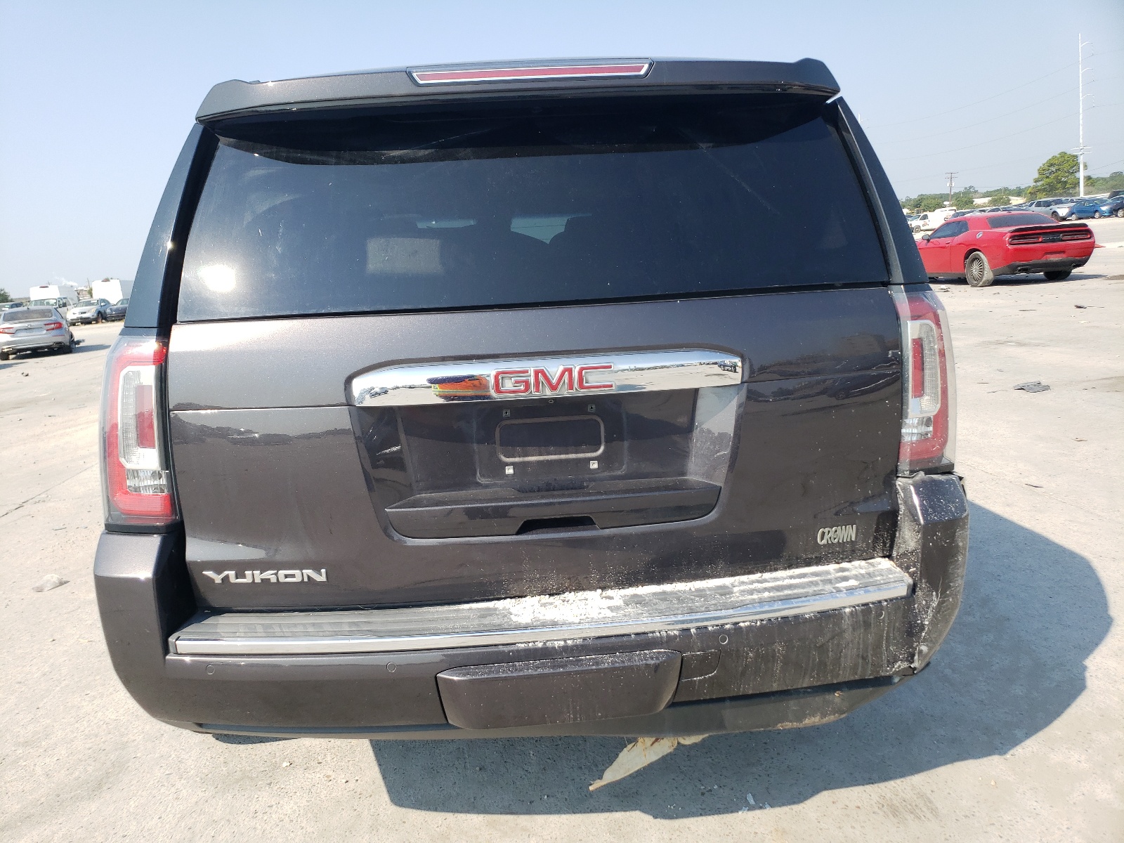 1GKS1CKJ9JR373861 2018 GMC Yukon Denali