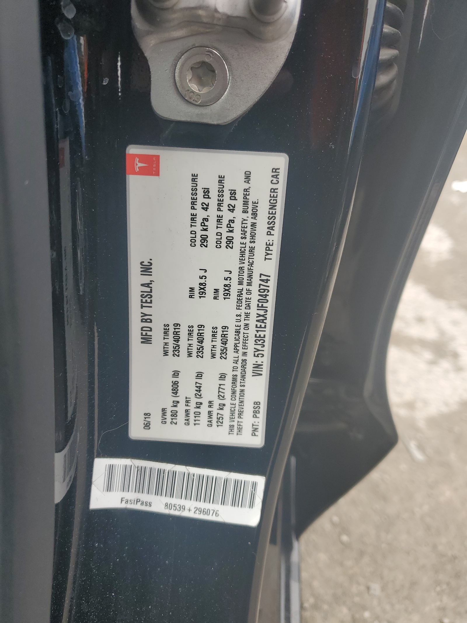 5YJ3E1EAXJF049747 2018 Tesla Model 3