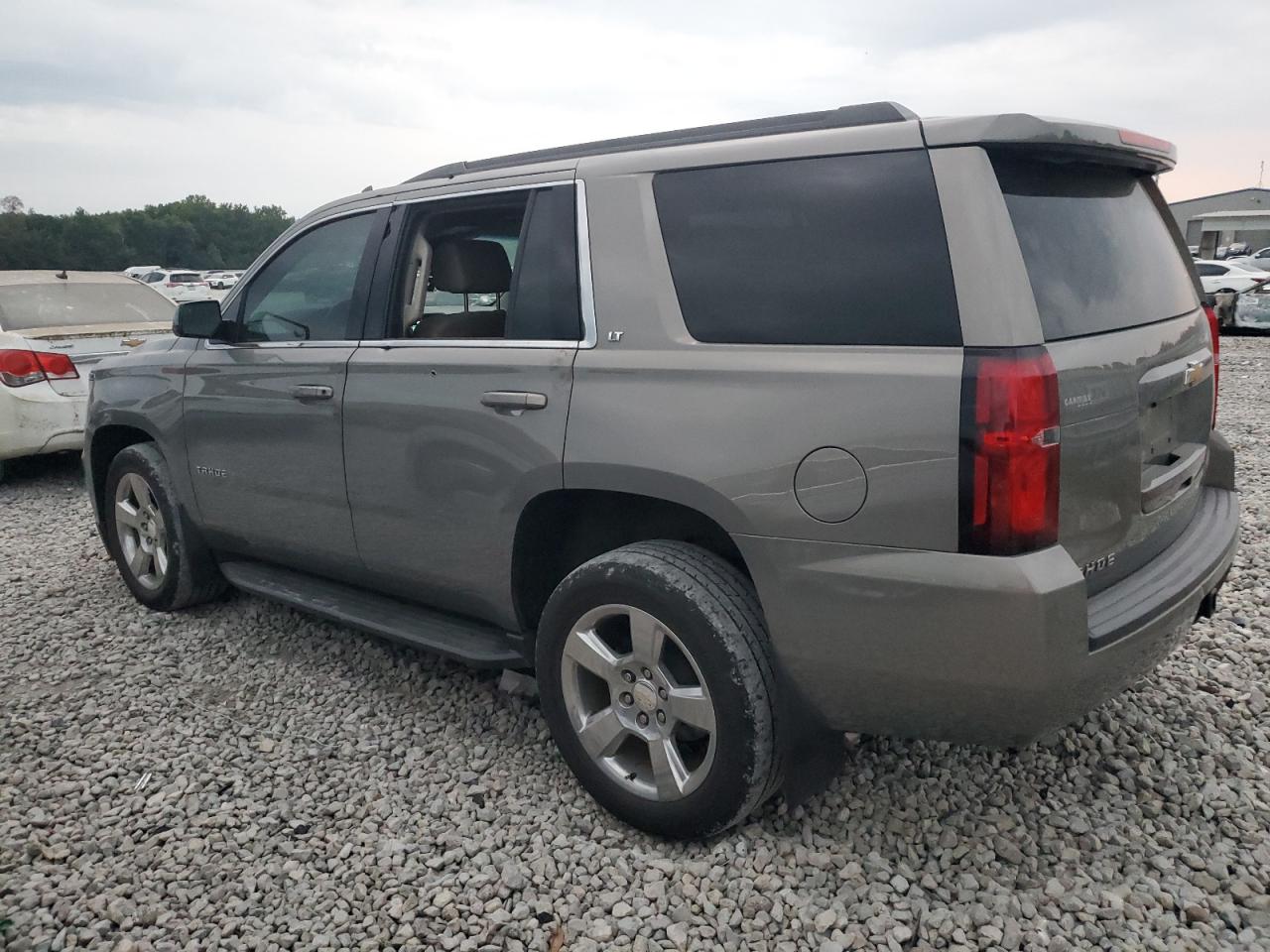 1GNSCBKCXJR254189 2018 CHEVROLET TAHOE - Image 2