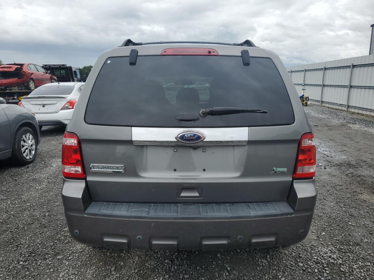2011 Ford Escape Limited VIN: 1FMCU9EG7BKB57054 Lot: 65579634