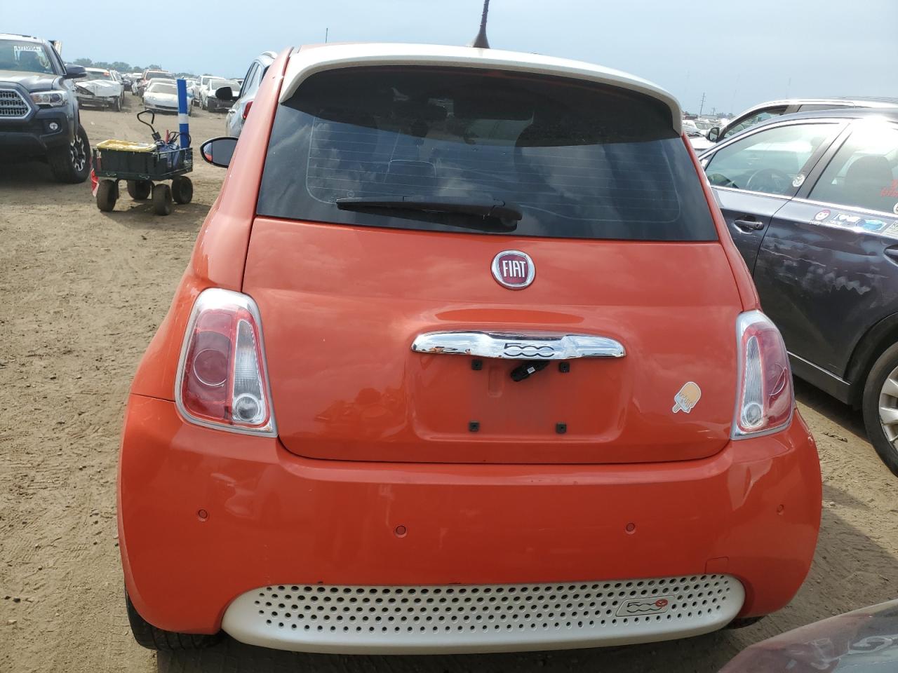 2017 Fiat 500 Electric VIN: 3C3CFFGE7HT598252 Lot: 66444084