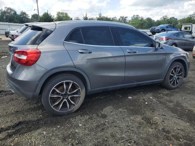 Паркетники MERCEDES-BENZ GLA-CLASS 2015 Сірий