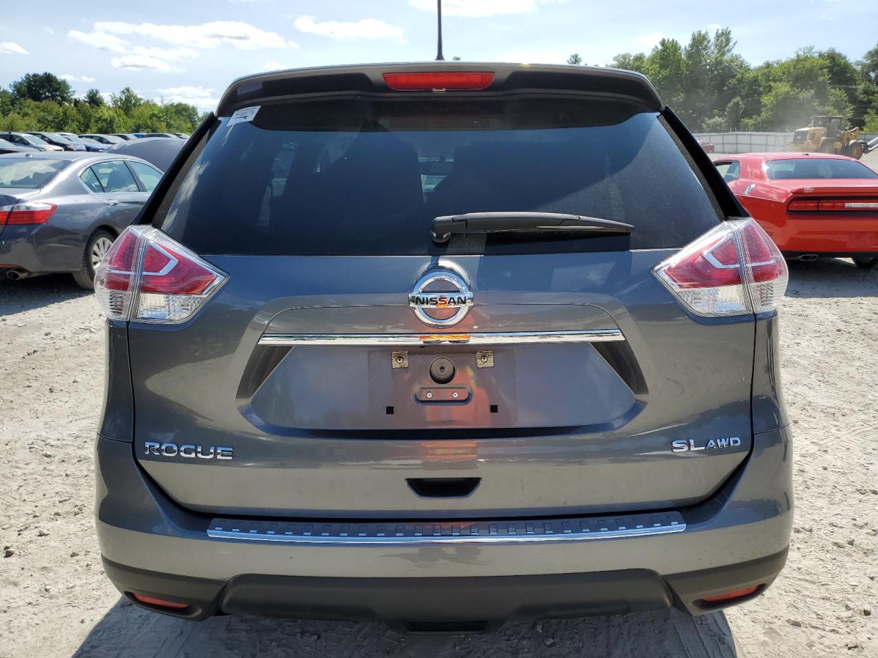 2015 Nissan Rogue S VIN: 5N1AT2MV1FC858822 Lot: 68986074