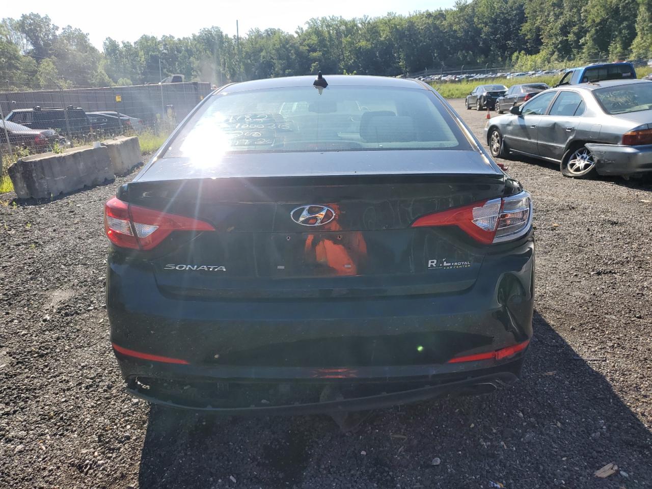 2017 Hyundai Sonata Se VIN: 5NPE24AF4HH555946 Lot: 66735374