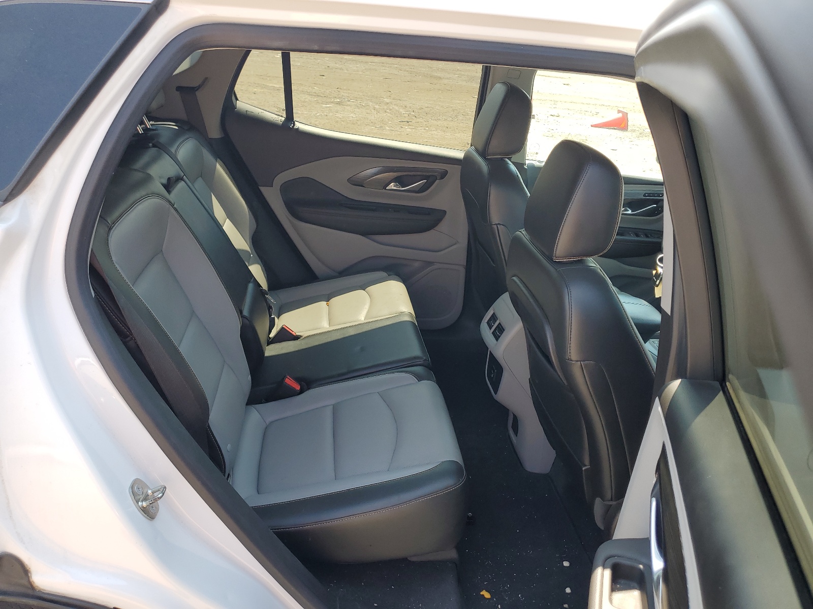 3GKALPEV4JL263268 2018 GMC Terrain Slt