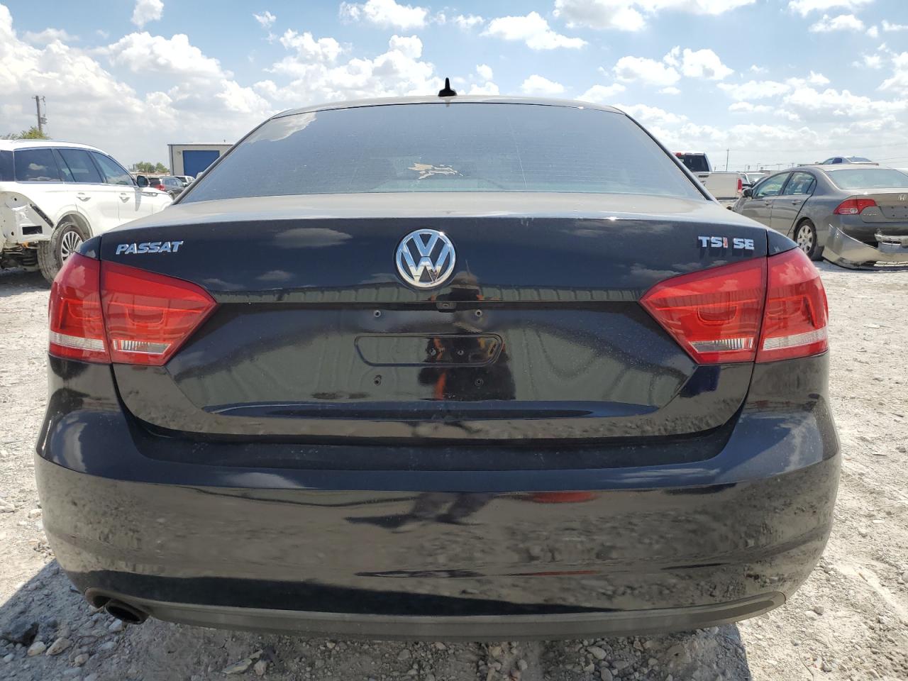 1VWBS7A32EC047733 2014 Volkswagen Passat Se